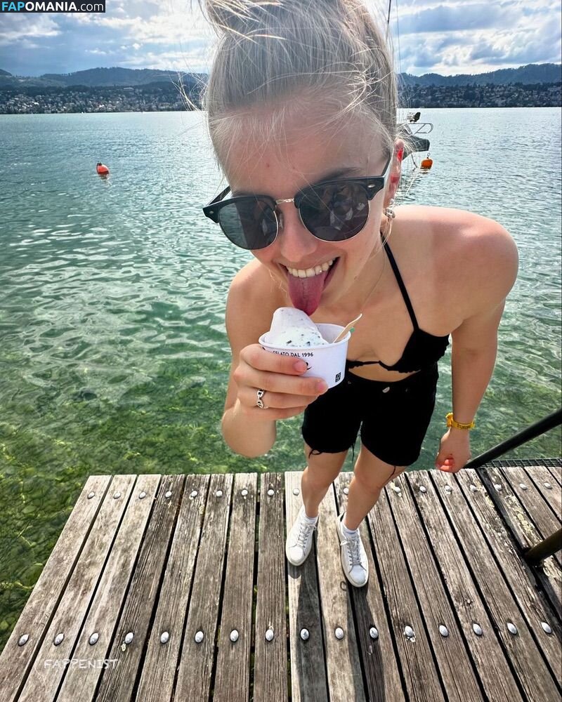 Tina Hausmann Γυμνός OnlyFans  Διαρρεύσαστη φωτογραφία #2