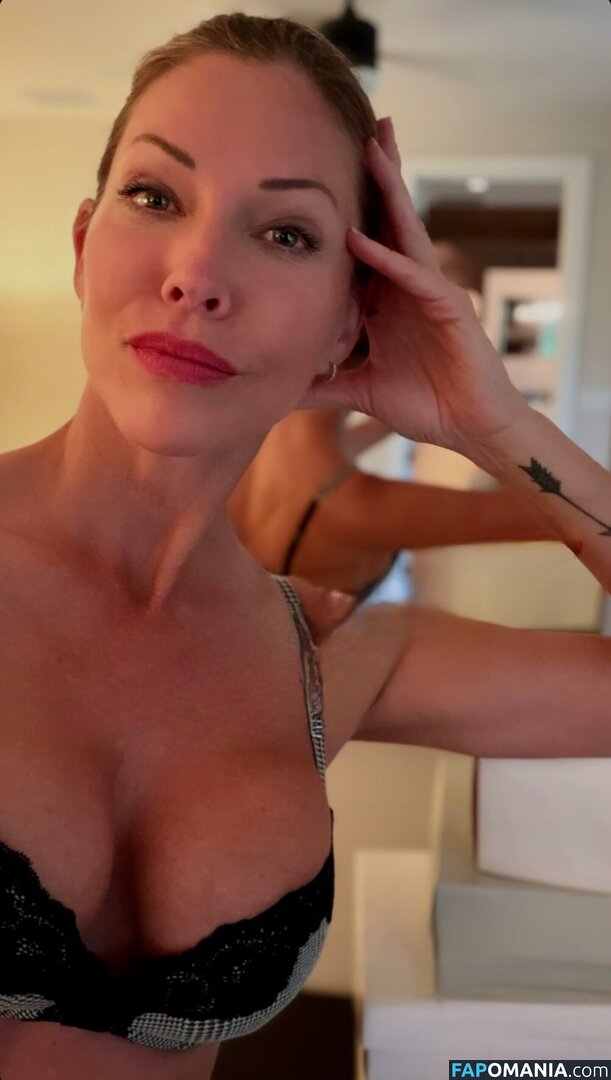 Cylon / Tricia Helfer / https: / officialtriciahelfer / triciahelfer Γυμνός OnlyFans  Διαρρεύσαστη φωτογραφία #202