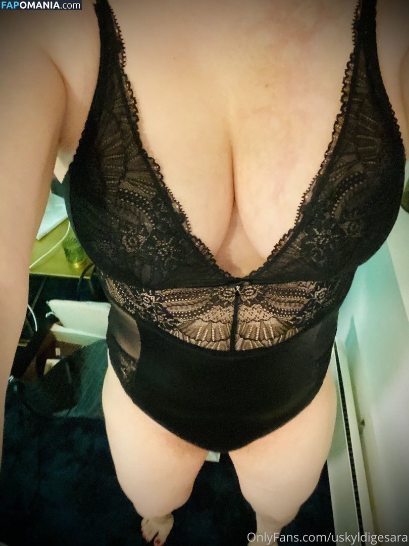 __u_s_e_l_e_s_s__ / uskyldigesara Γυμνός OnlyFans  Διαρρεύσαστη φωτογραφία #10