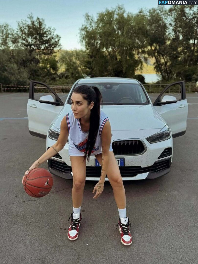 Valentina Vignali / valentinavignali Γυμνός OnlyFans  Διαρρεύσαστη φωτογραφία #4