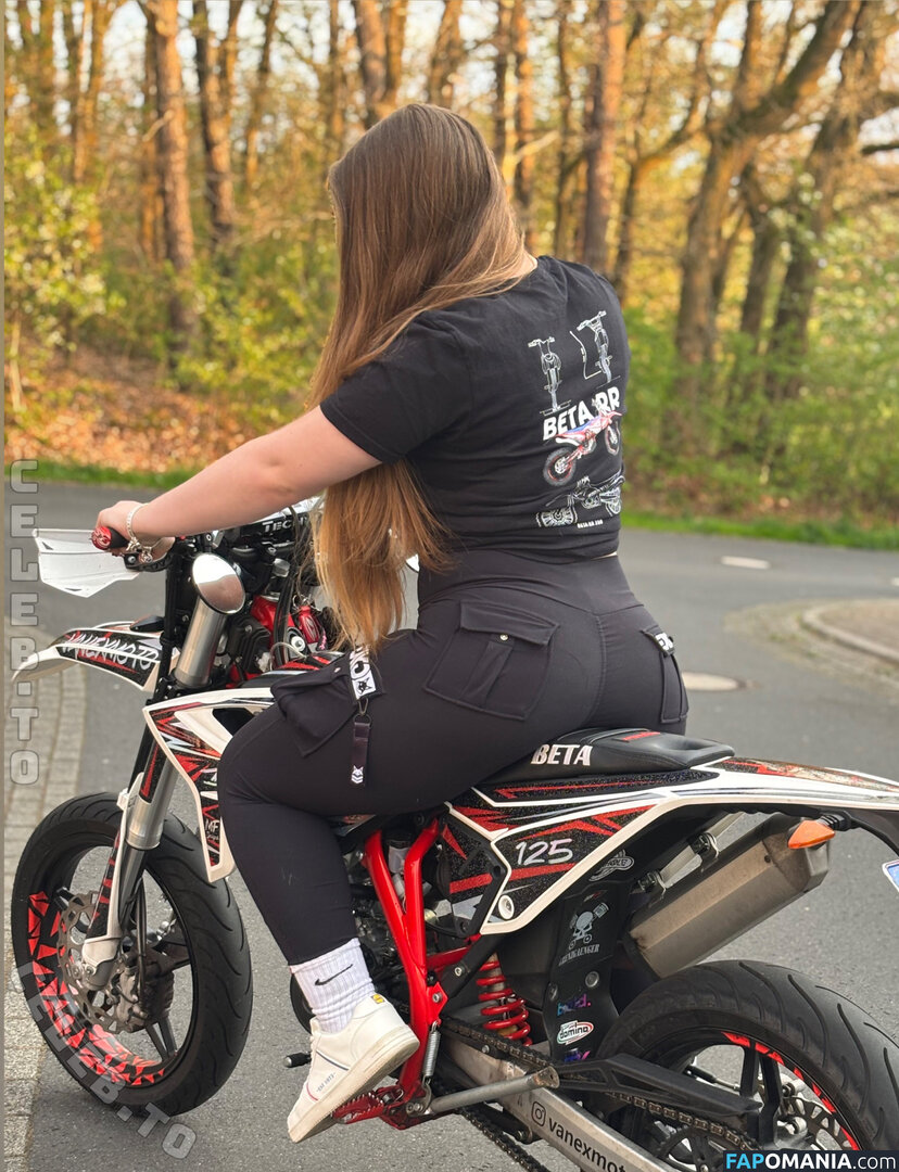 Vanexmoto Γυμνός OnlyFans  Διαρρεύσαστη φωτογραφία #1