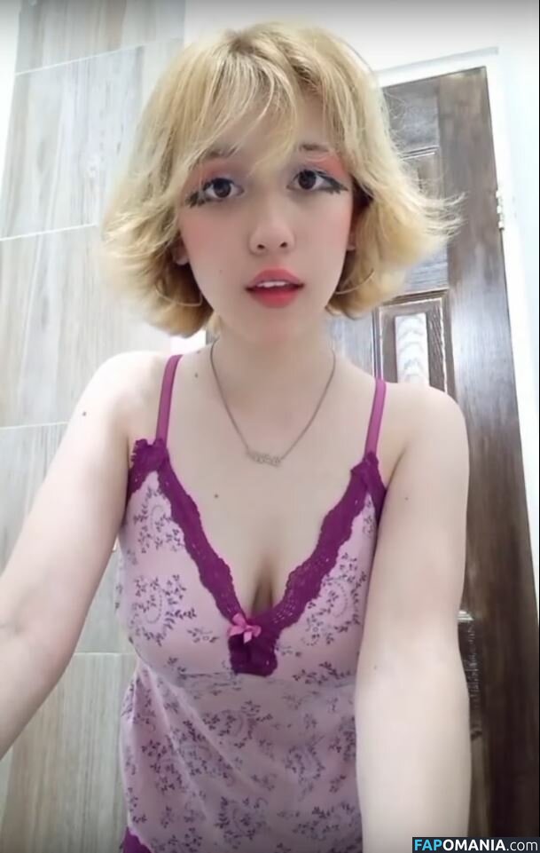 kusuoveki / kusuovk / vekikusuo / vekita / vekitk Γυμνός OnlyFans  Διαρρεύσαστη φωτογραφία #1