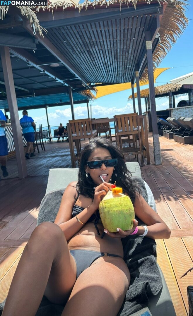 Venorika / veronica__in Γυμνός OnlyFans  Διαρρεύσαστη φωτογραφία #3