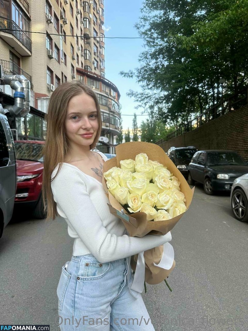 mzlovinmyself / veronica_flowers Γυμνός OnlyFans  Διαρρεύσαστη φωτογραφία #11