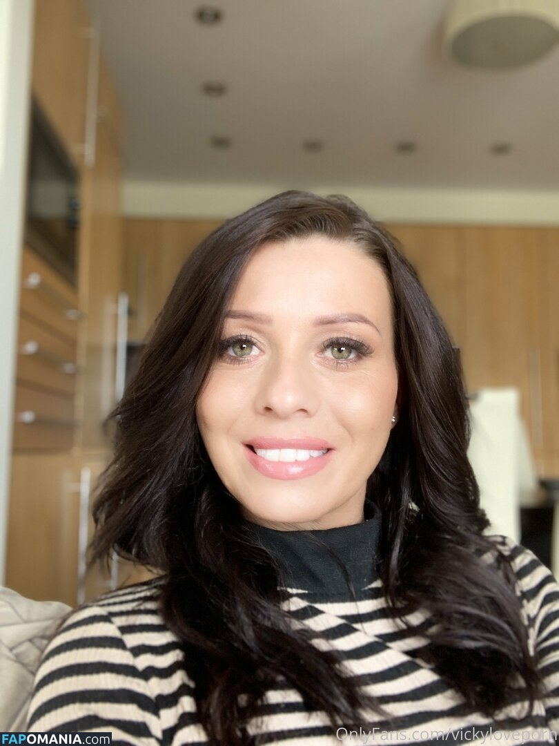 vickiebrownofficial / vickyloveporn Γυμνός OnlyFans  Διαρρεύσαστη φωτογραφία #19