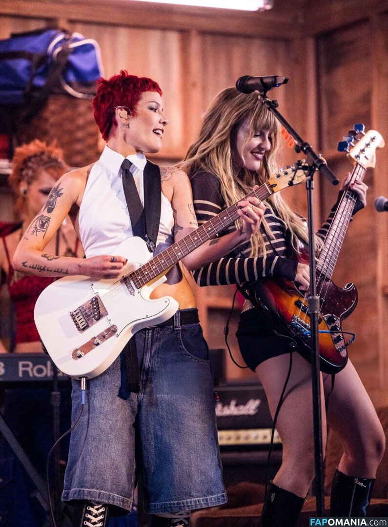 Maneskin bassist / Victoria De Angelis / vicdeangelis Γυμνός OnlyFans  Διαρρεύσαστη φωτογραφία #1075