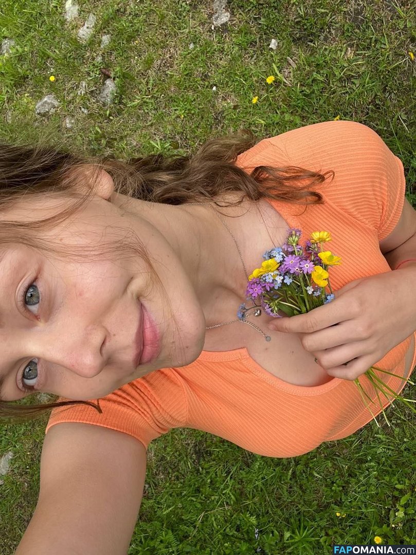 _vitaniemi01 / bloom.xvi / nayane_vitali01 / vitaniemi Γυμνός OnlyFans  Διαρρεύσαστη φωτογραφία #18