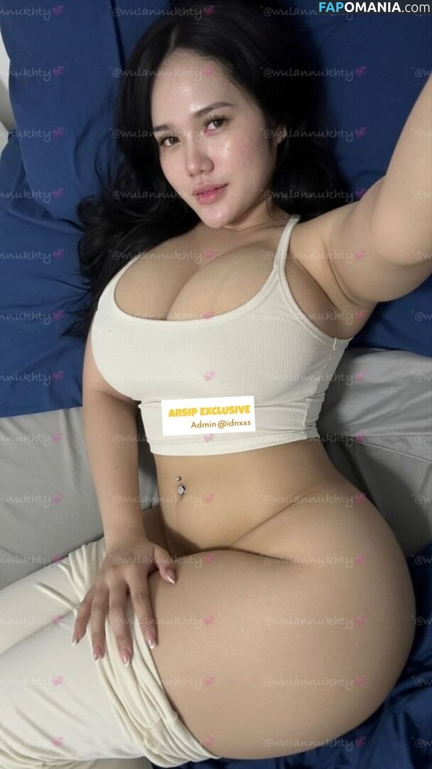 fitriwln / https: / wulannukhty / xxbbywlnn Γυμνός OnlyFans  Διαρρεύσαστη φωτογραφία #1