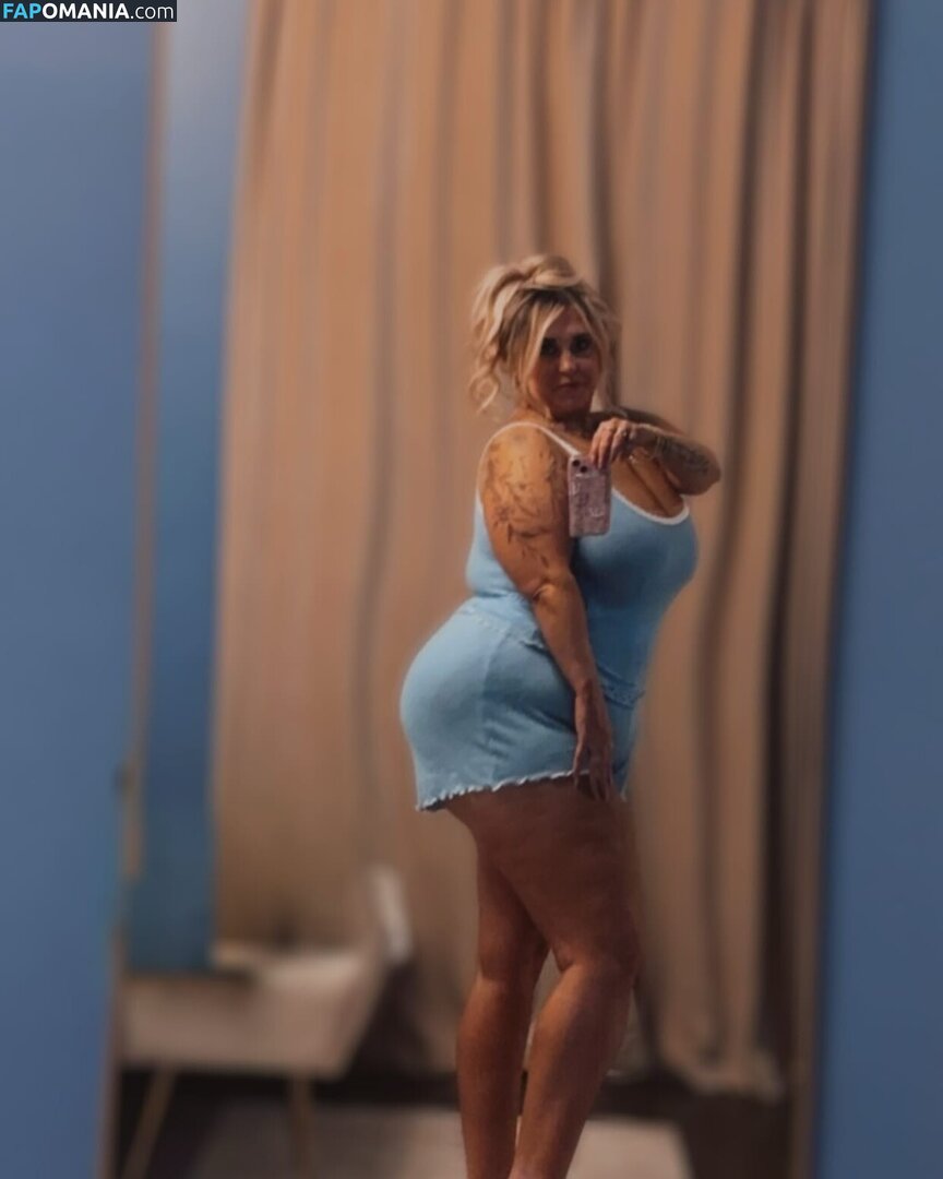 altizer.brittney / https: / queensizebxrbie / wvqueenb / xxlmilfbxrbie Γυμνός OnlyFans  Διαρρεύσαστη φωτογραφία #2