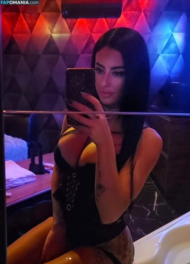 _yourfavouriteflower / https: / yourfavouritelittlebrat Γυμνός OnlyFans  Διαρρεύσαστη φωτογραφία #1