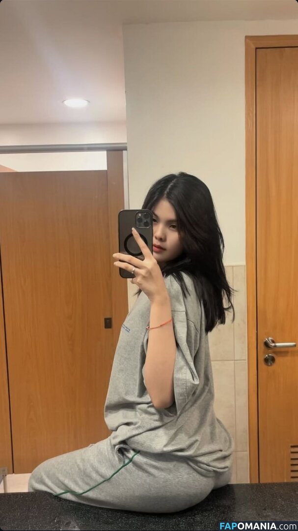 Yuri Gen / ilyrgennn / yengshdx_ Γυμνός OnlyFans  Διαρρεύσαστη φωτογραφία #3