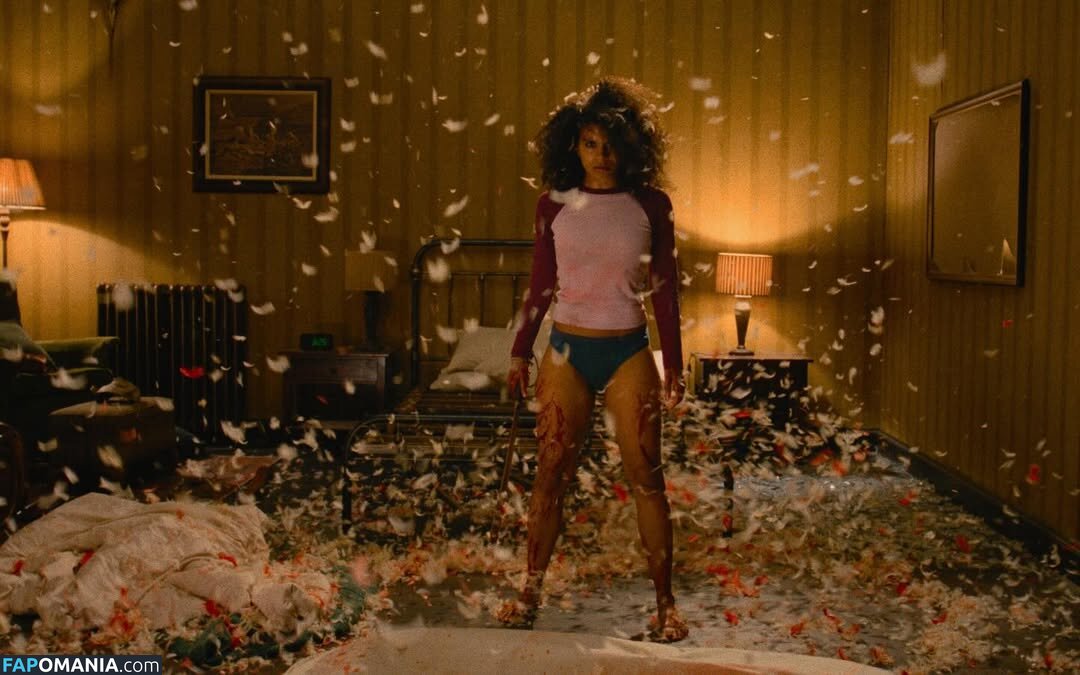 Zazie Beetz / zaziebeetz Γυμνός OnlyFans  Διαρρεύσαστη φωτογραφία #1