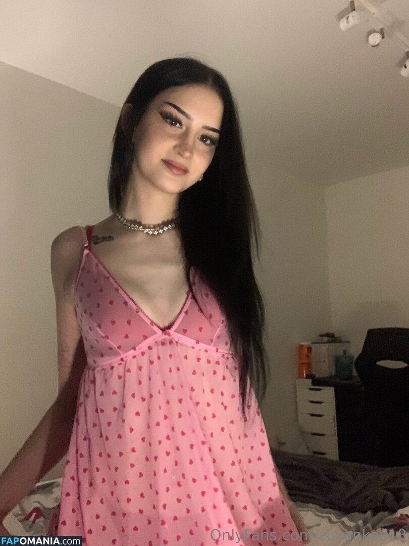 Zuzinkaa / zuz.ankaa.aa / zuzankaa18 Γυμνός OnlyFans  Διαρρεύσαστη φωτογραφία #2